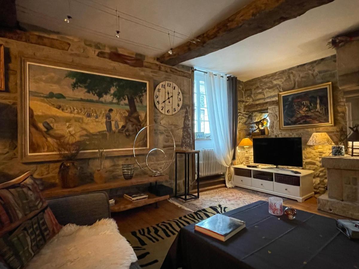 Appartement De 1634 Avec Balcon Au Sud Sur Jardin En Plein Coeur Historique Tréguier エクステリア 写真